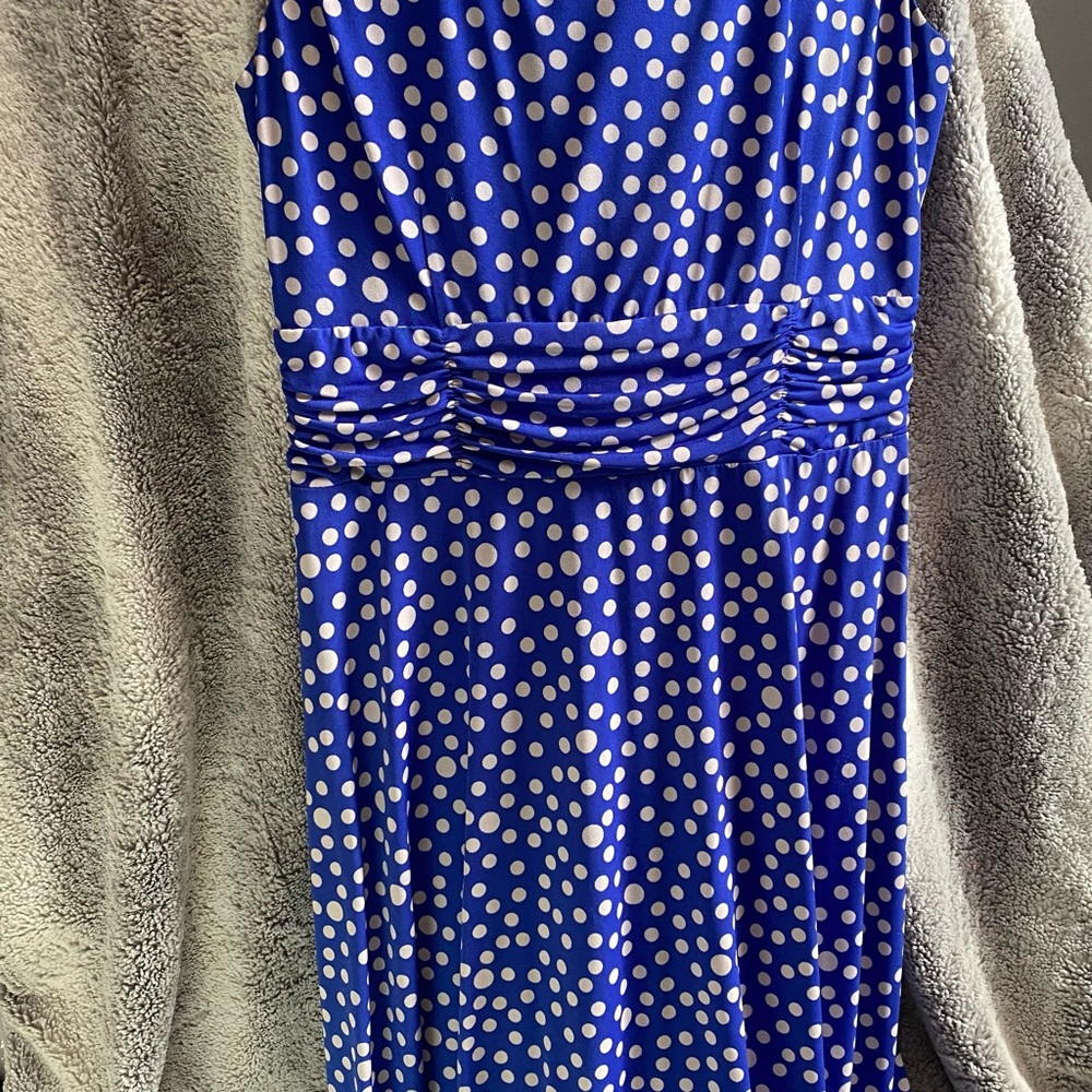 Elegant Blue Polka Dot Midi Dress